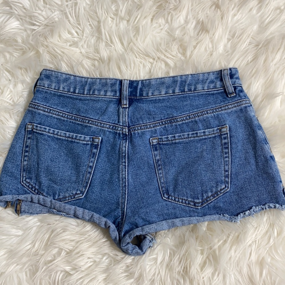 PACSUN HIGH RISE FESTIVAL DISTRESSED SHORTS - Picture 7 of 10